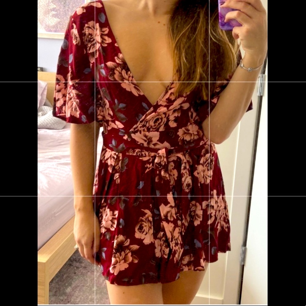 SOLD:Cute Floral drop V-Neck Romper